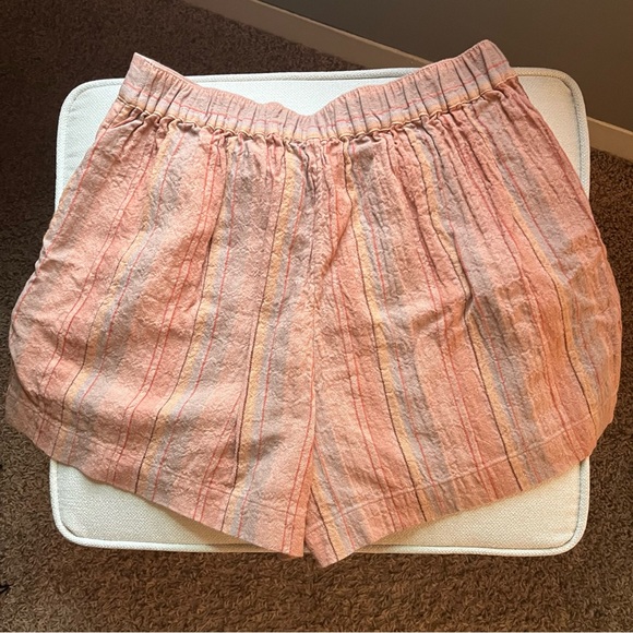 ✨FINAL PRICE DROP💫 Madewell Pull-On Linen Blend Shorts in Multi-Stripe - Picture 5 of 8